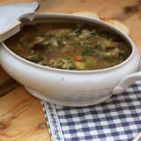 Supa od slanih mliječnih gljiva: kako kuhati, recepti sa fotografijama